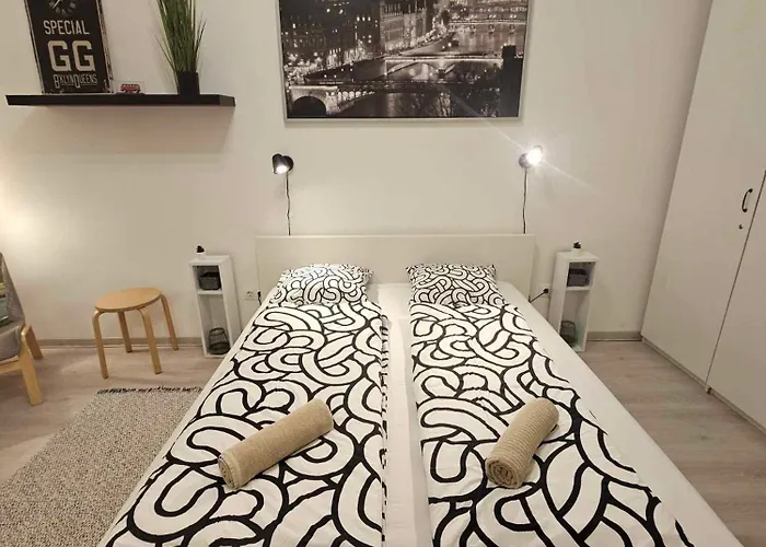 Visegradi18 Free Parking Budapest